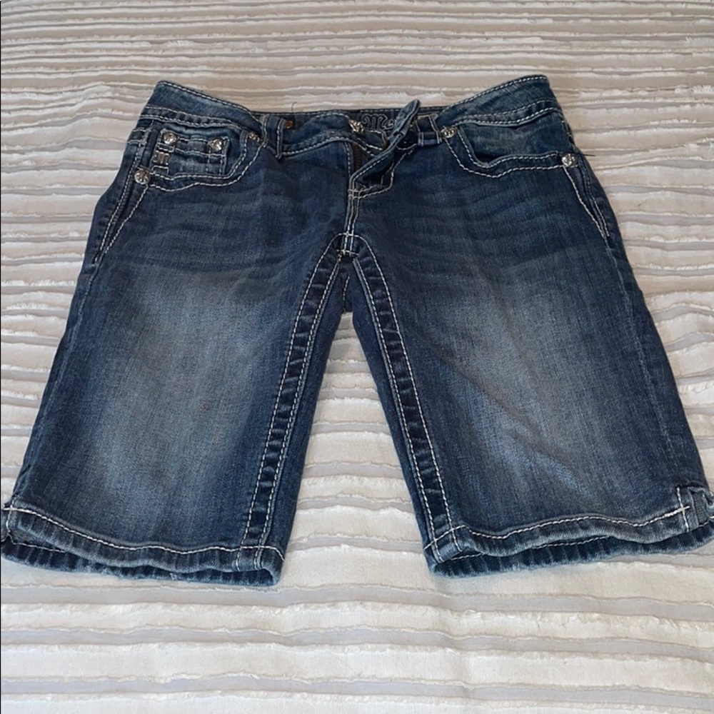 Miss Me Bermuda Shorts Size 26